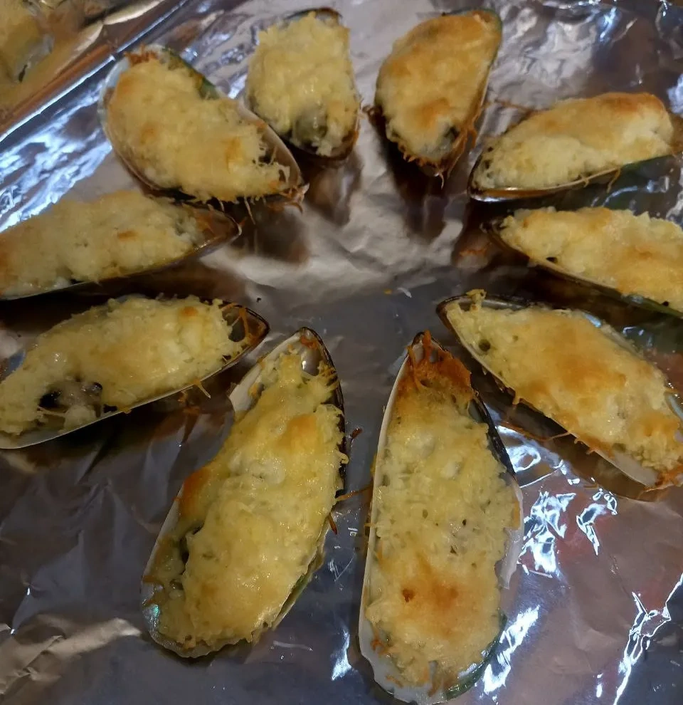 Запечëнные мидии с сыром