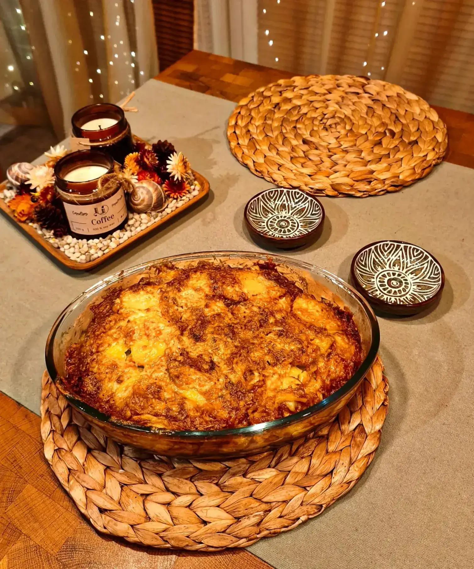 Запечённый картофель с грибами в духовке