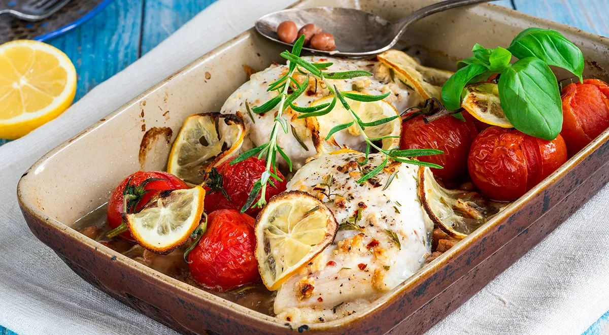 Запеченный палтус с овощами