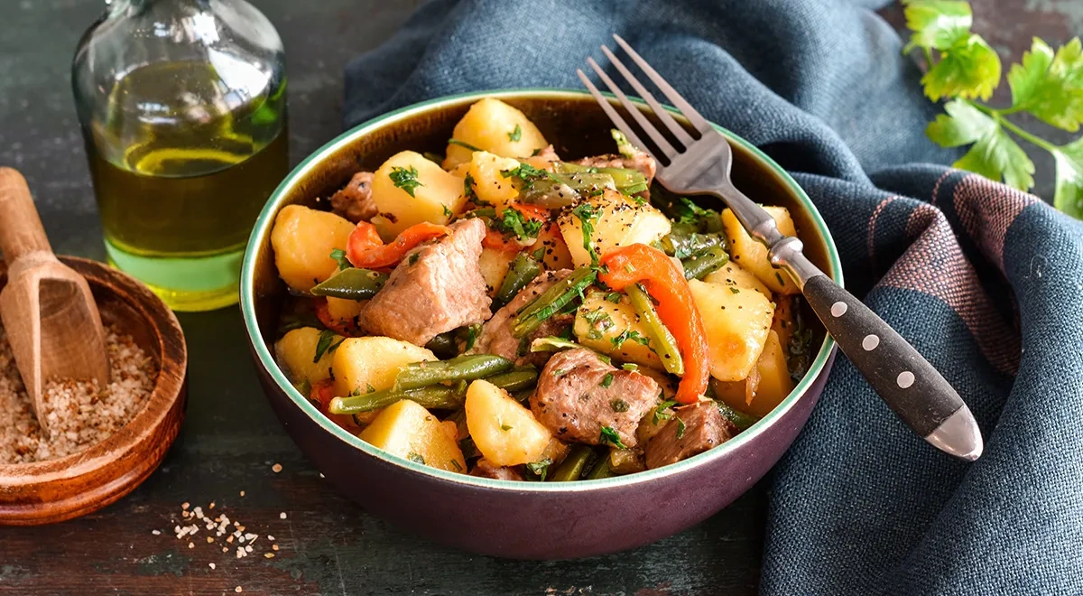 Жаркое по-деревенски со свининой