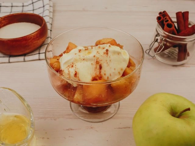 Десерт из тыквы с яблоками