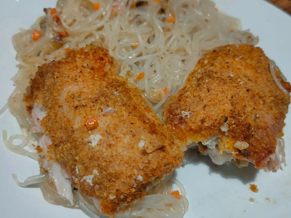 Куриные бедра, запеченные в панировке