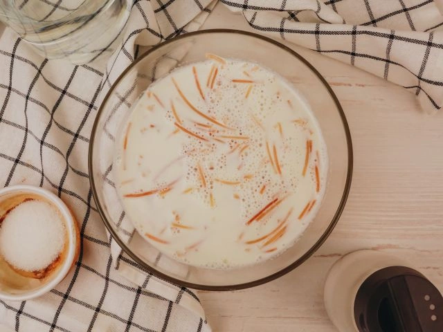 Молочный суп с вермишелью