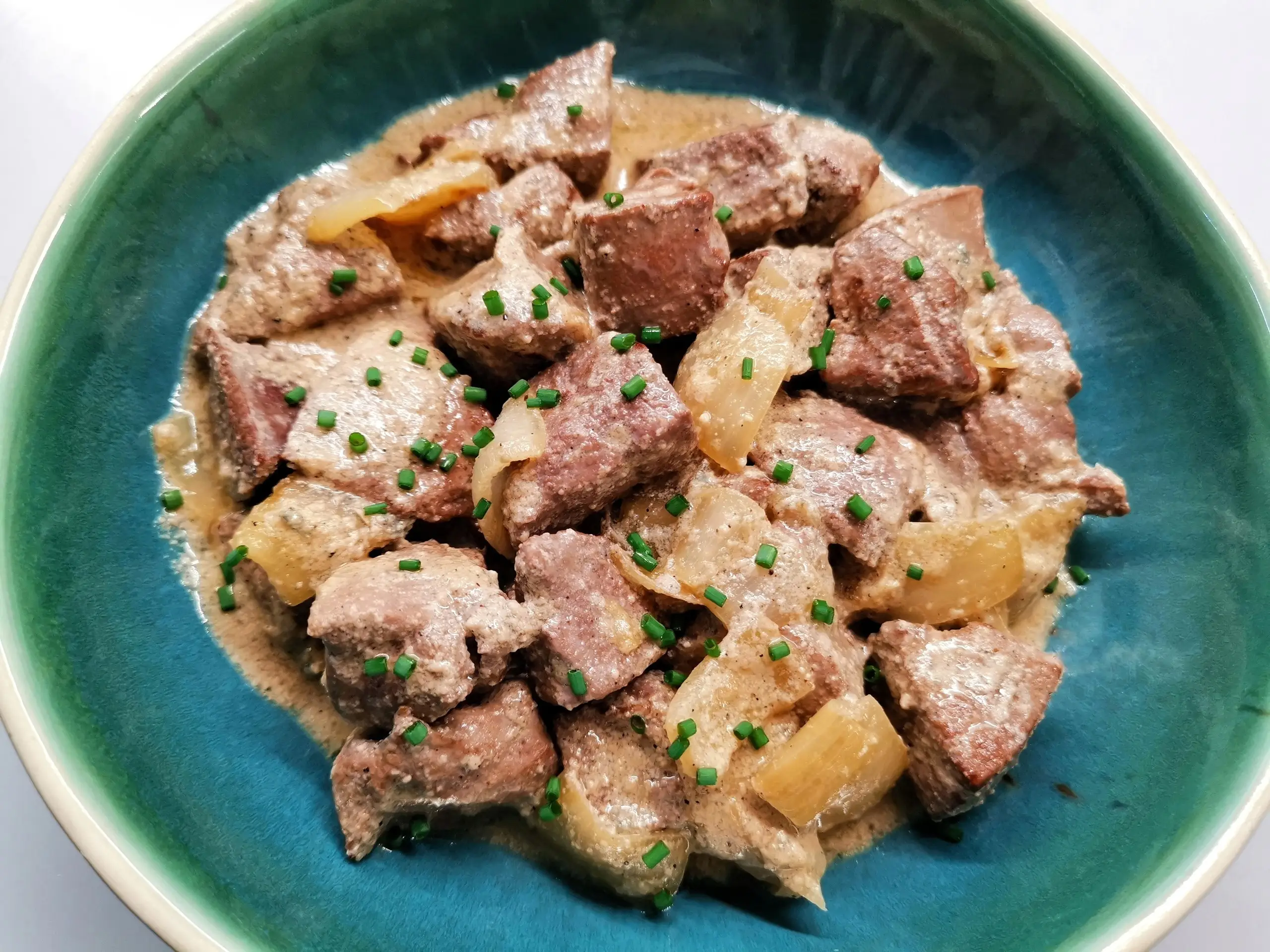 Печень в сливочном соусе