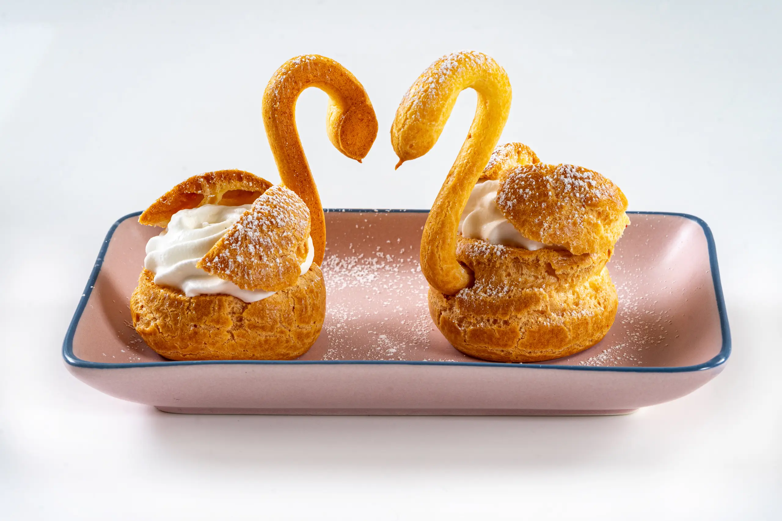 Пирожные «Лебеди»