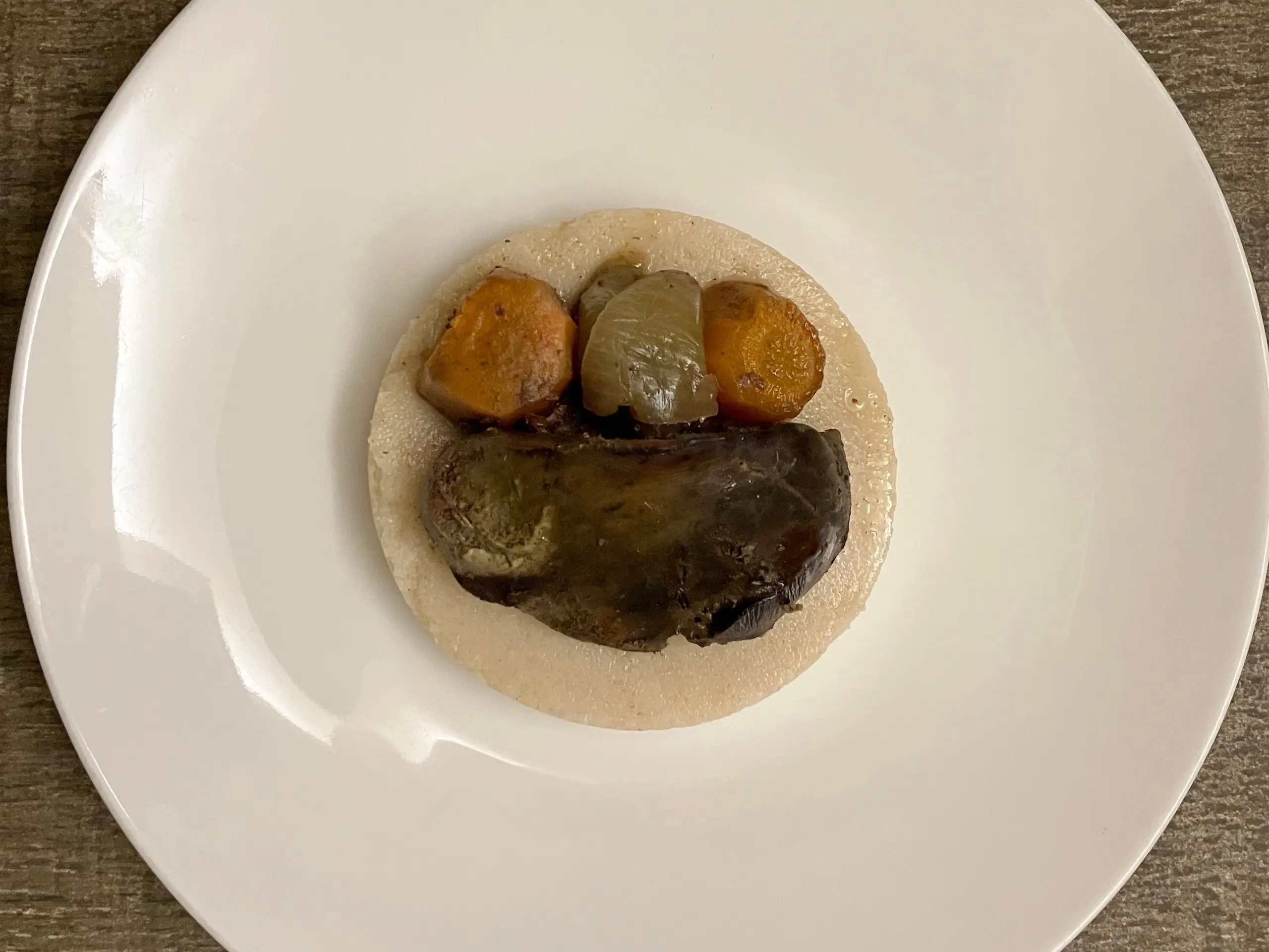 Полента с печенью индейки и овощами