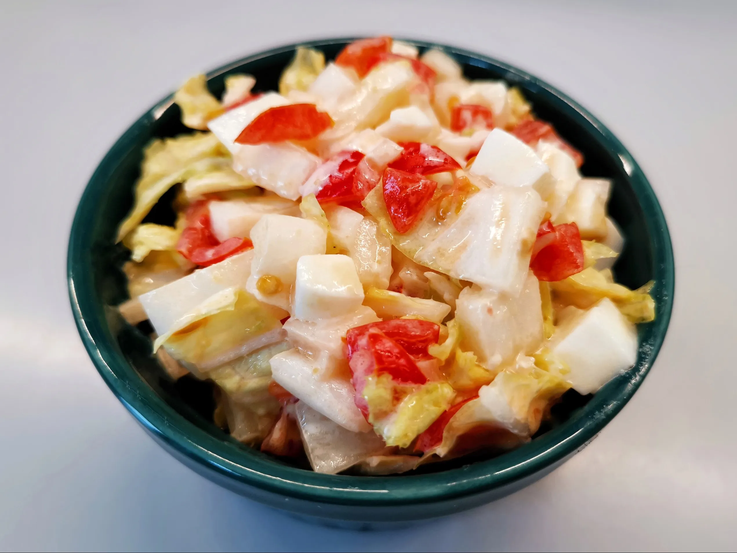 Салат из пекинской капусты с яйцом