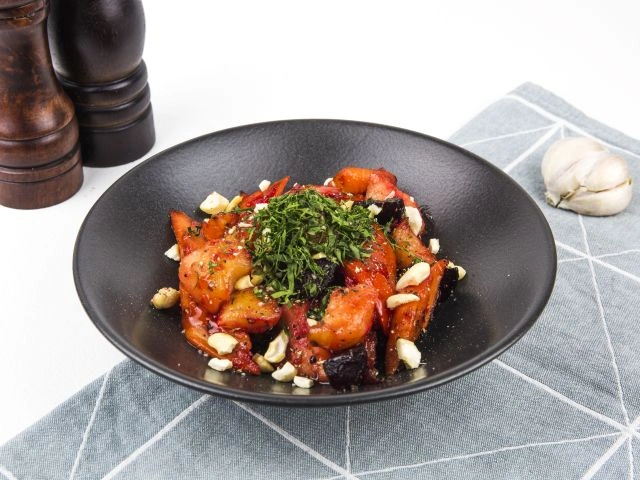 Салат из запеченных овощей