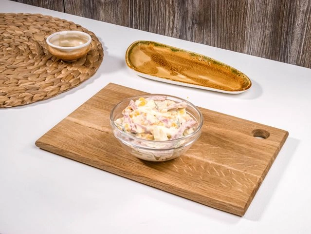 Салат «Восточный» с кукурузой и огурцом