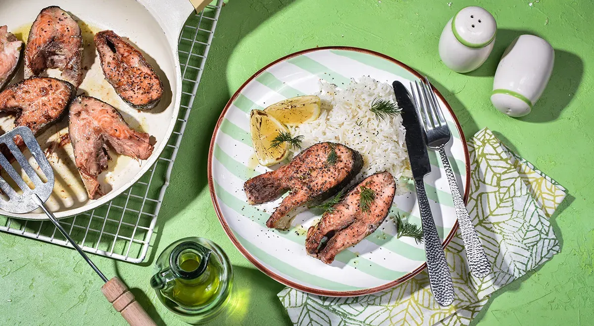 Стейк из кеты на сковороде