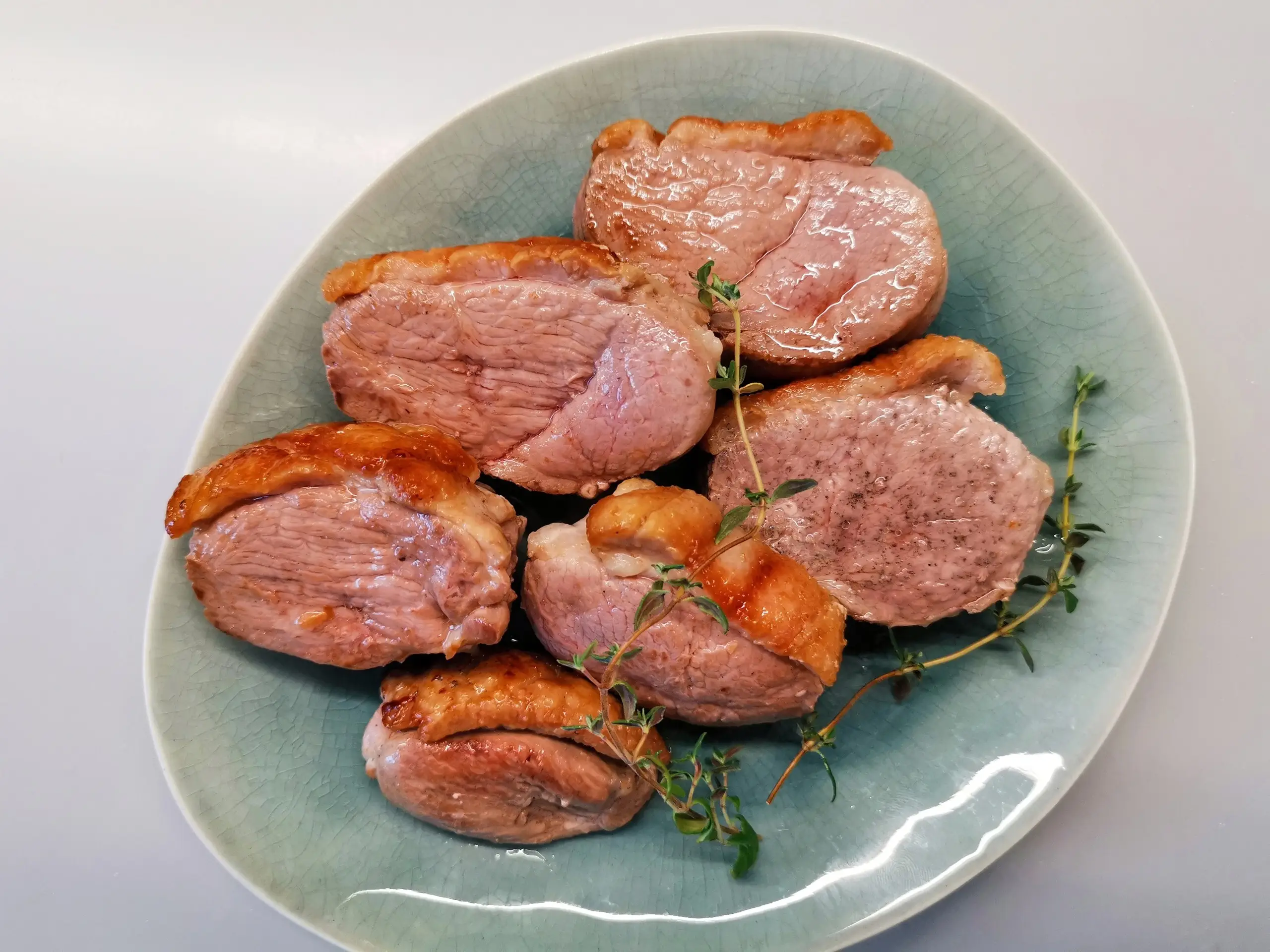 Утиная грудка на сковороде