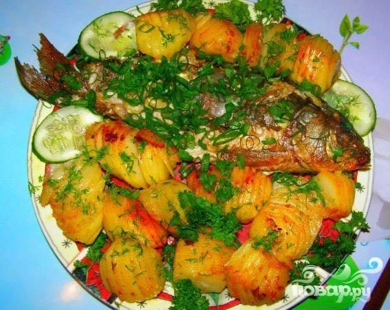 Запеченный карп в духовке