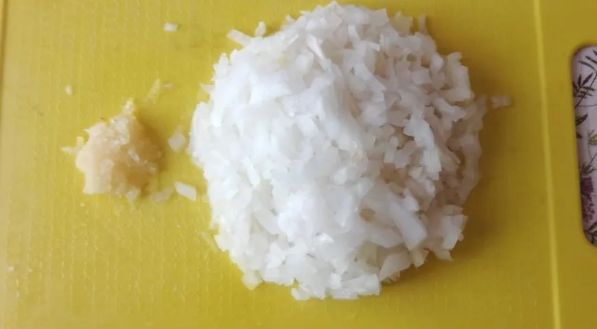 Баклажаны с фрикадельками: шаг 1