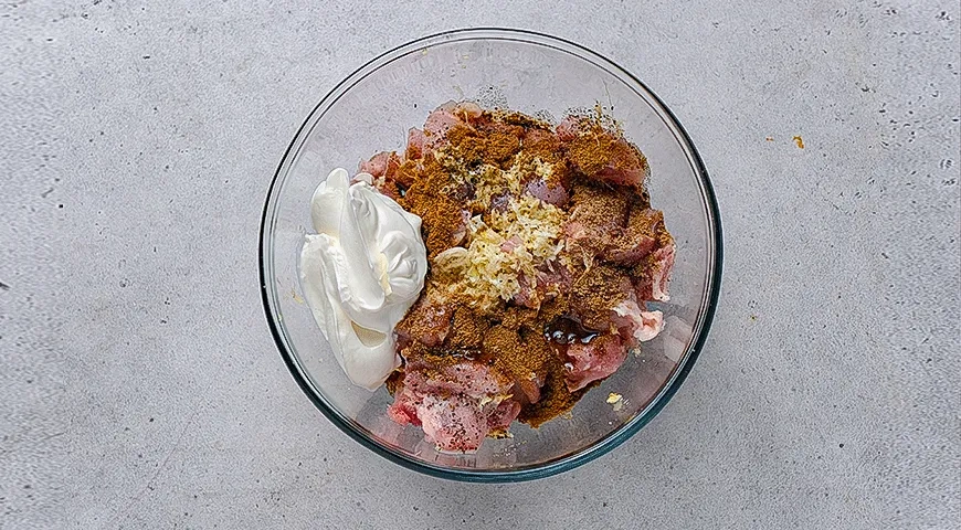 Бириани с курицей и рисом басмати в рукаве: шаг 1