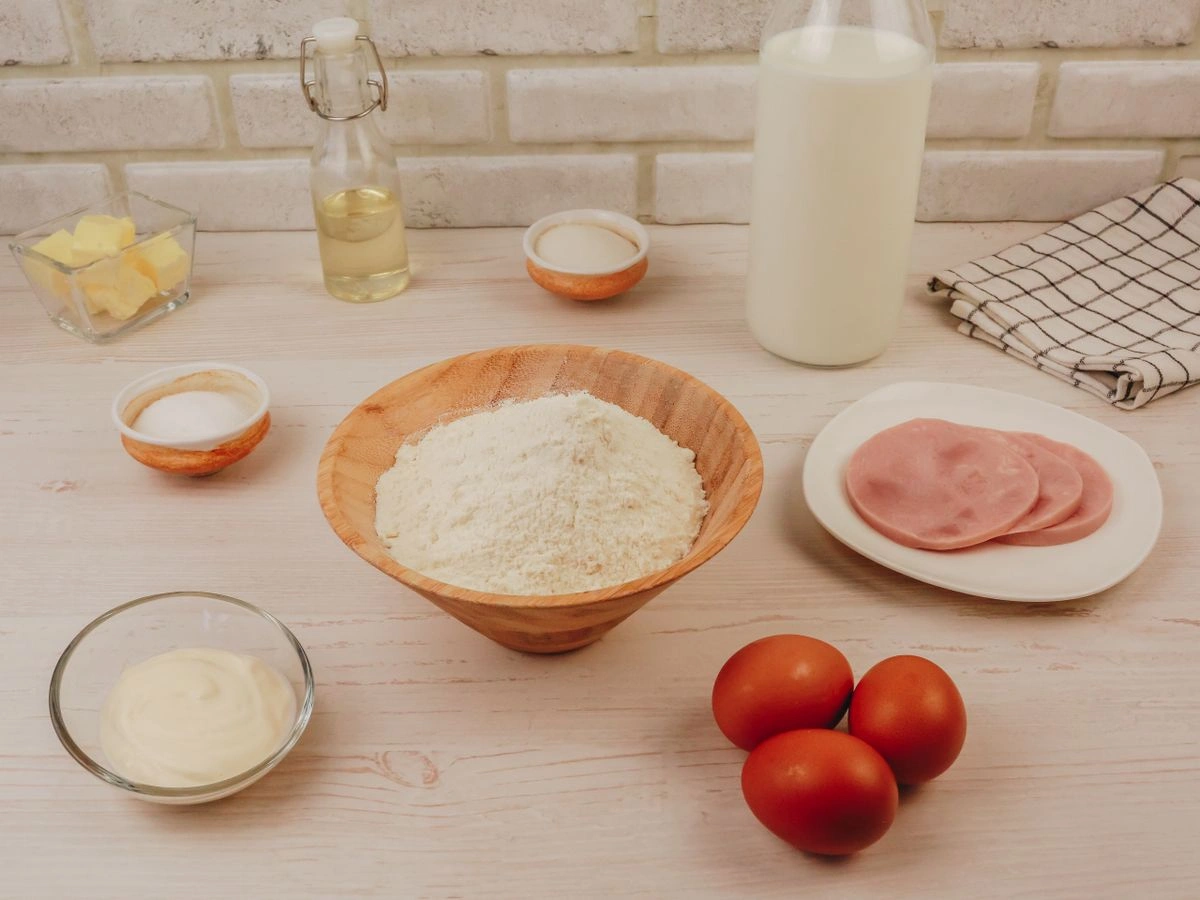 Шаг 1: Блинчики с ветчиной и сливочным сыром