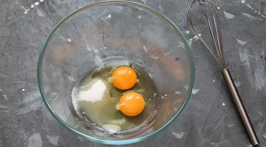 Блинный торт с курицей и грибами: шаг 1