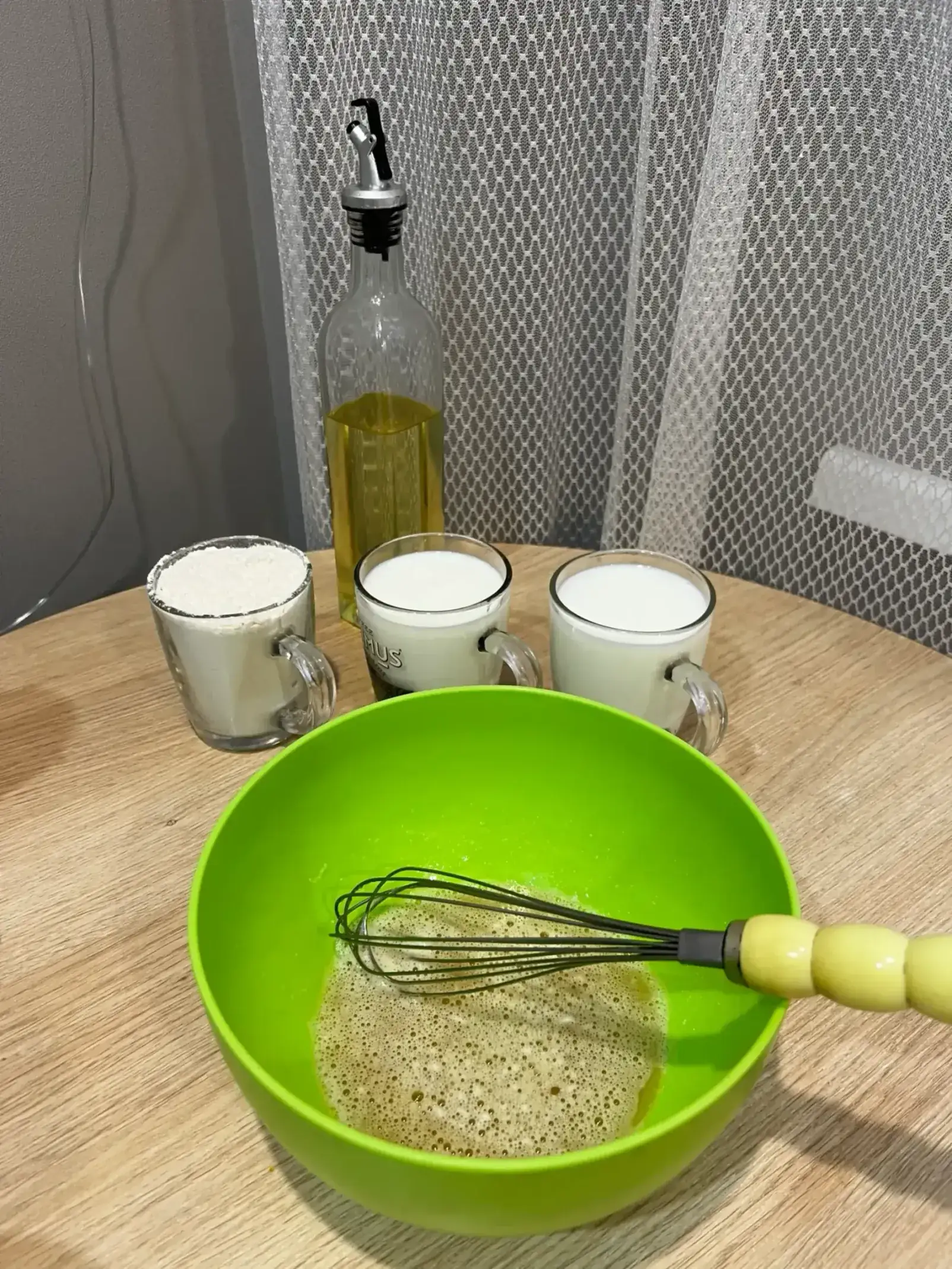 Блины, которые получаются у всех: шаг 1