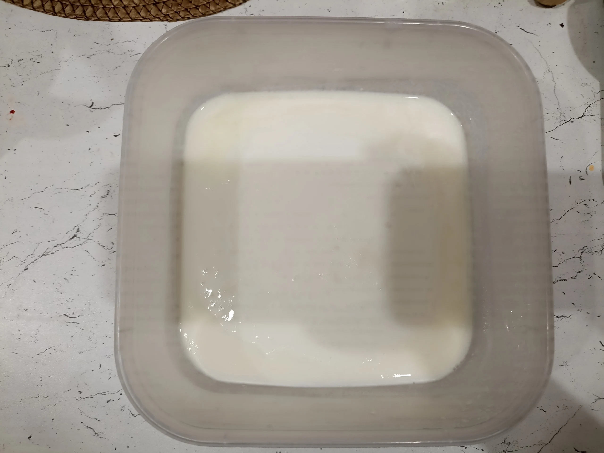 Шаг 1: Блины с яично-масляной болтушкой