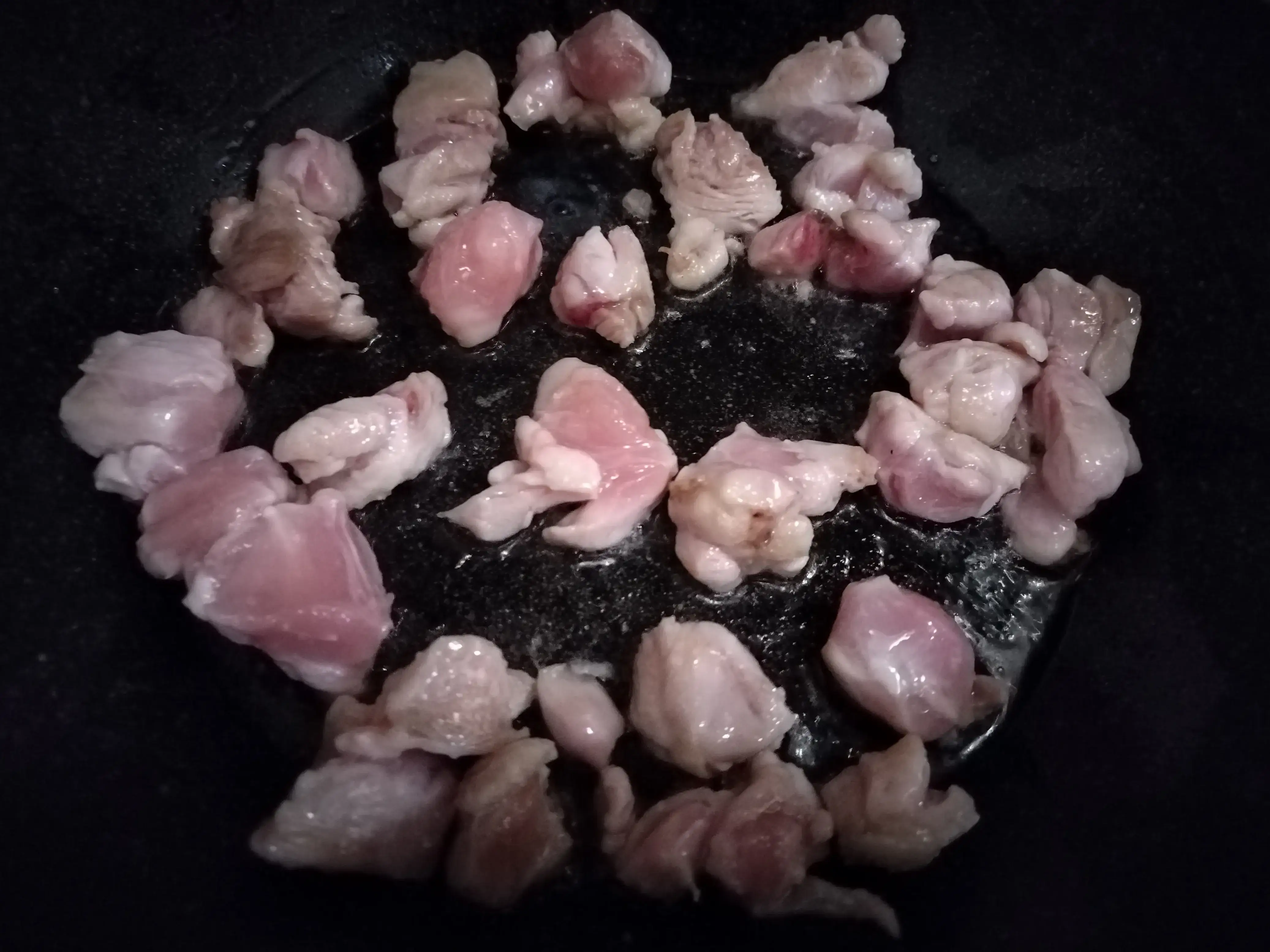 Брокколи с лисичками и курицей: шаг 1