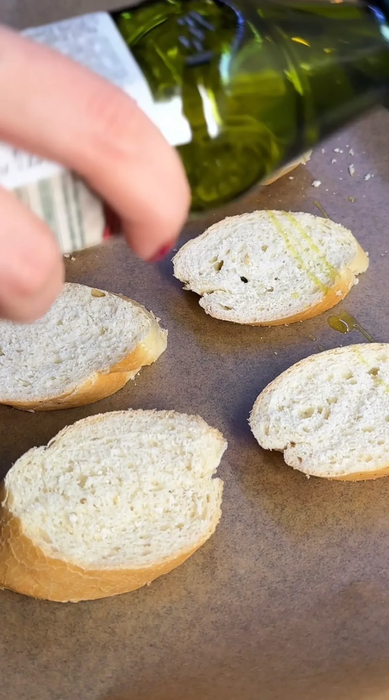 Брускетта с креветками: шаг 1