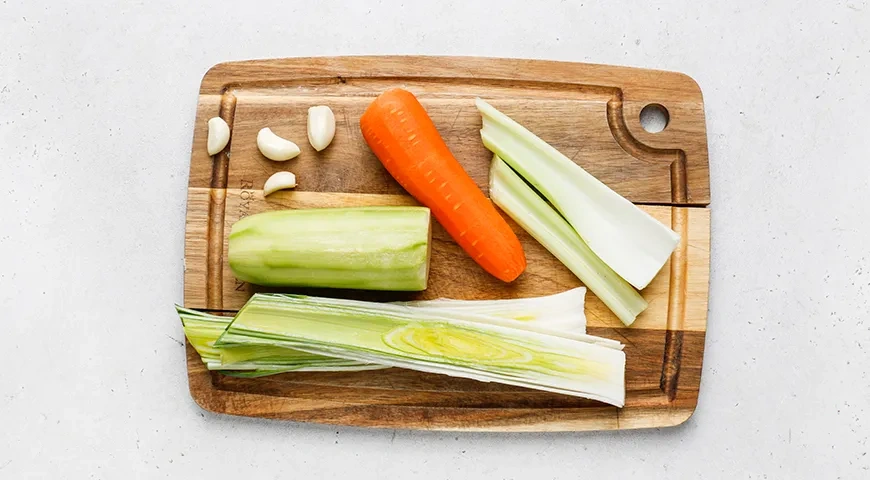 Булгур с тушенкой: шаг 1