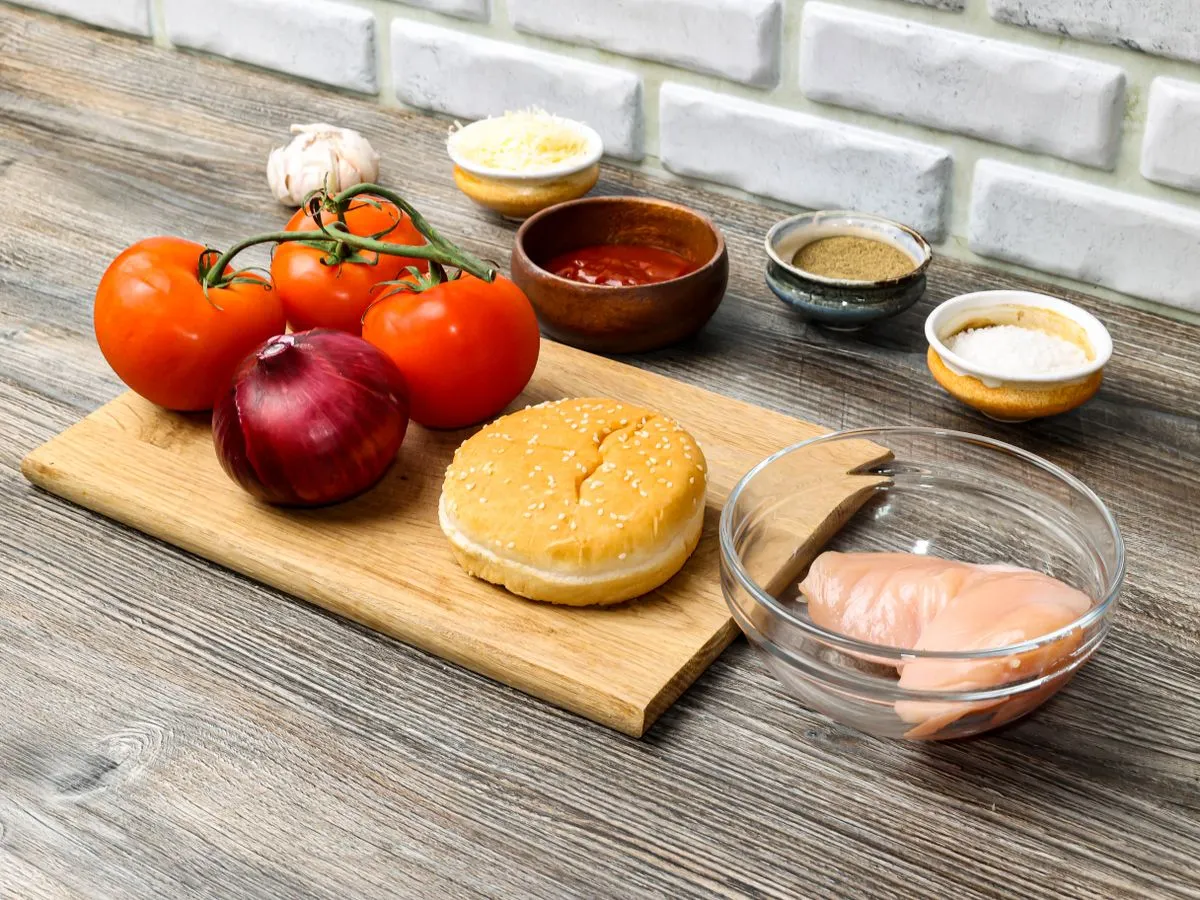 Шаг 1: Бургер с куриной грудкой