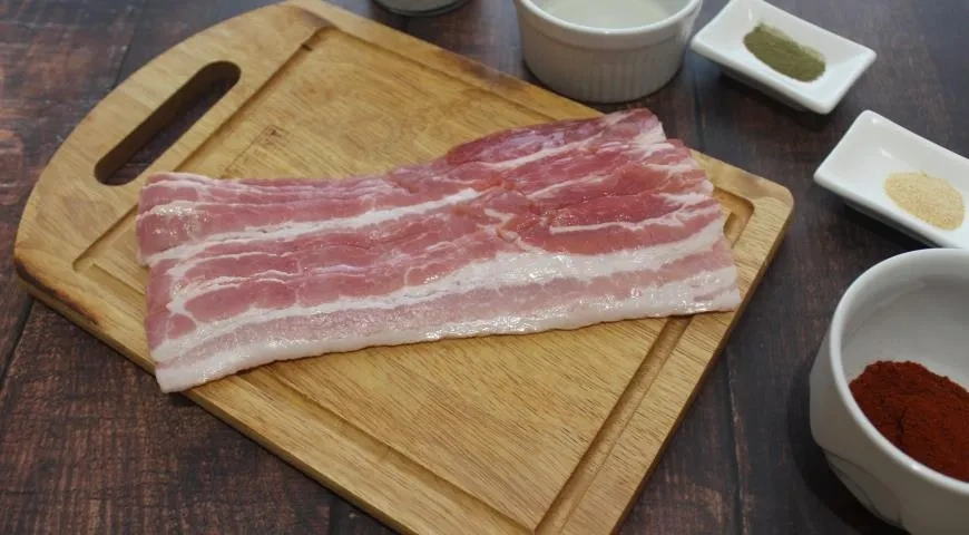 Чипсы из свиной грудинки: шаг 1