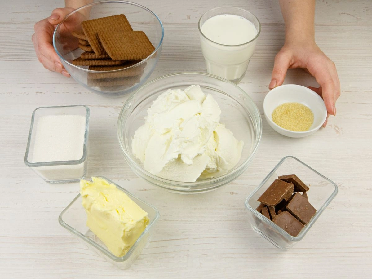 Шаг 1: Чизкейк без выпечки с маскарпоне