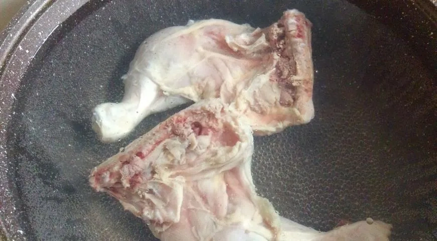 Домашний борщ на курином бульоне: шаг 1