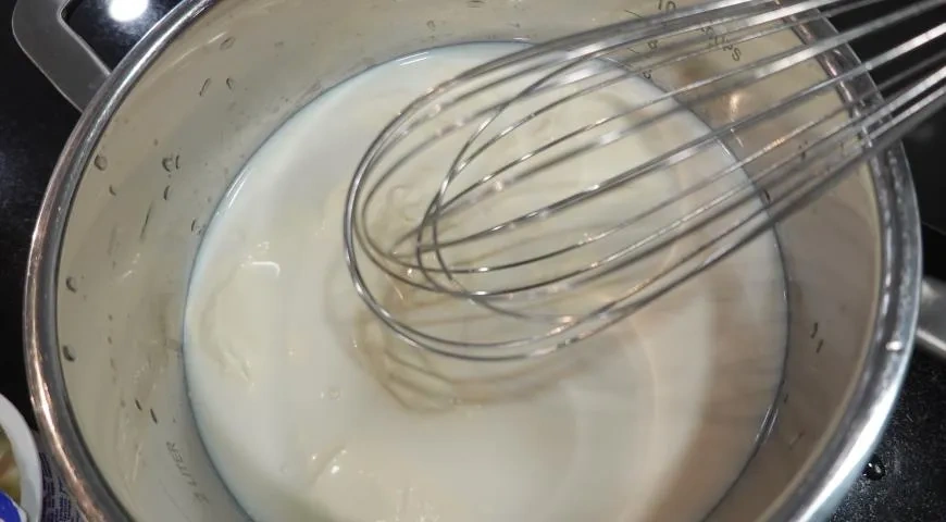 Домашний творог без кислинки на сметане: шаг 1