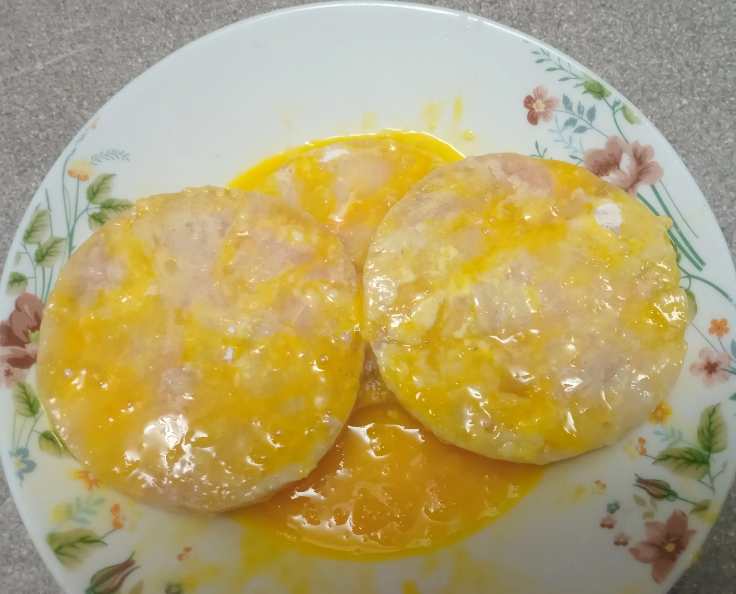 Филе хека жареное в яйце: шаг 1