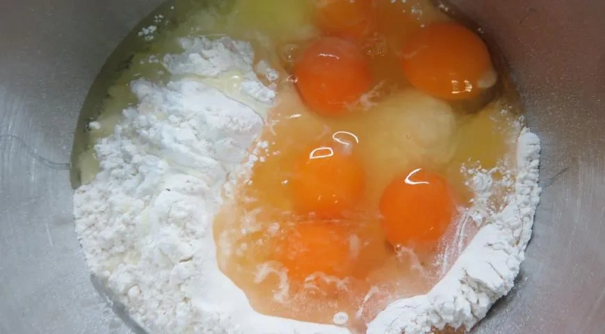 Фисташковый кулич-бриошь: шаг 1