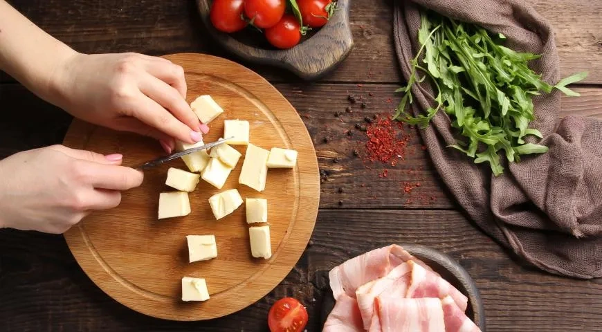 Галета с беконом и овощами: шаг 1