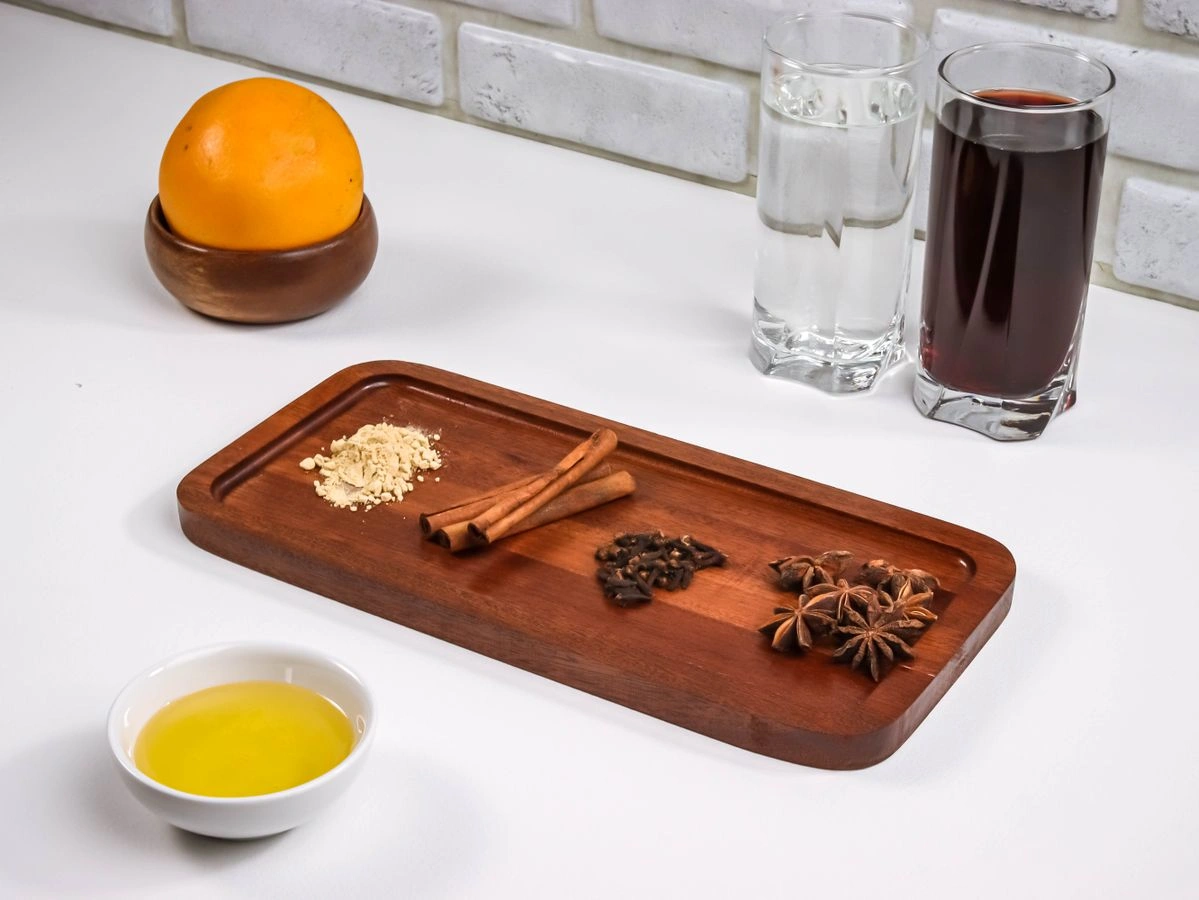 Шаг 1: Глинтвейн на красном вине с апельсином и пряностями