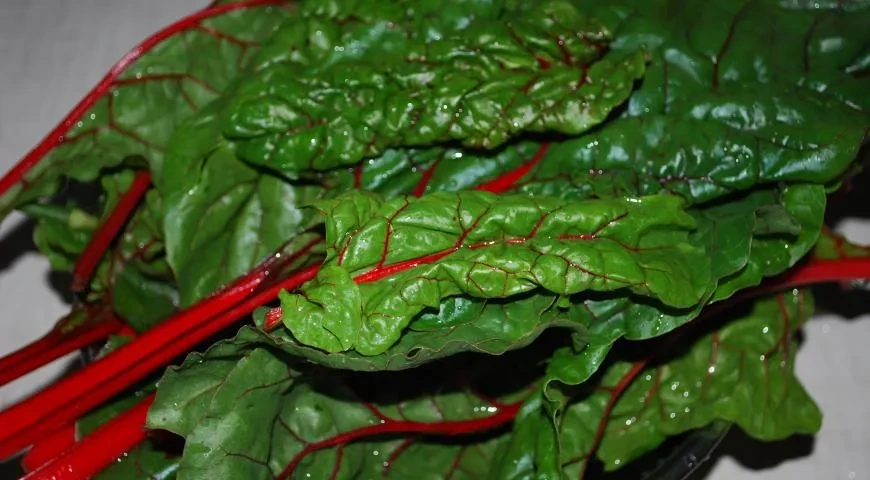 Голубцы в листьях мангольда: шаг 1