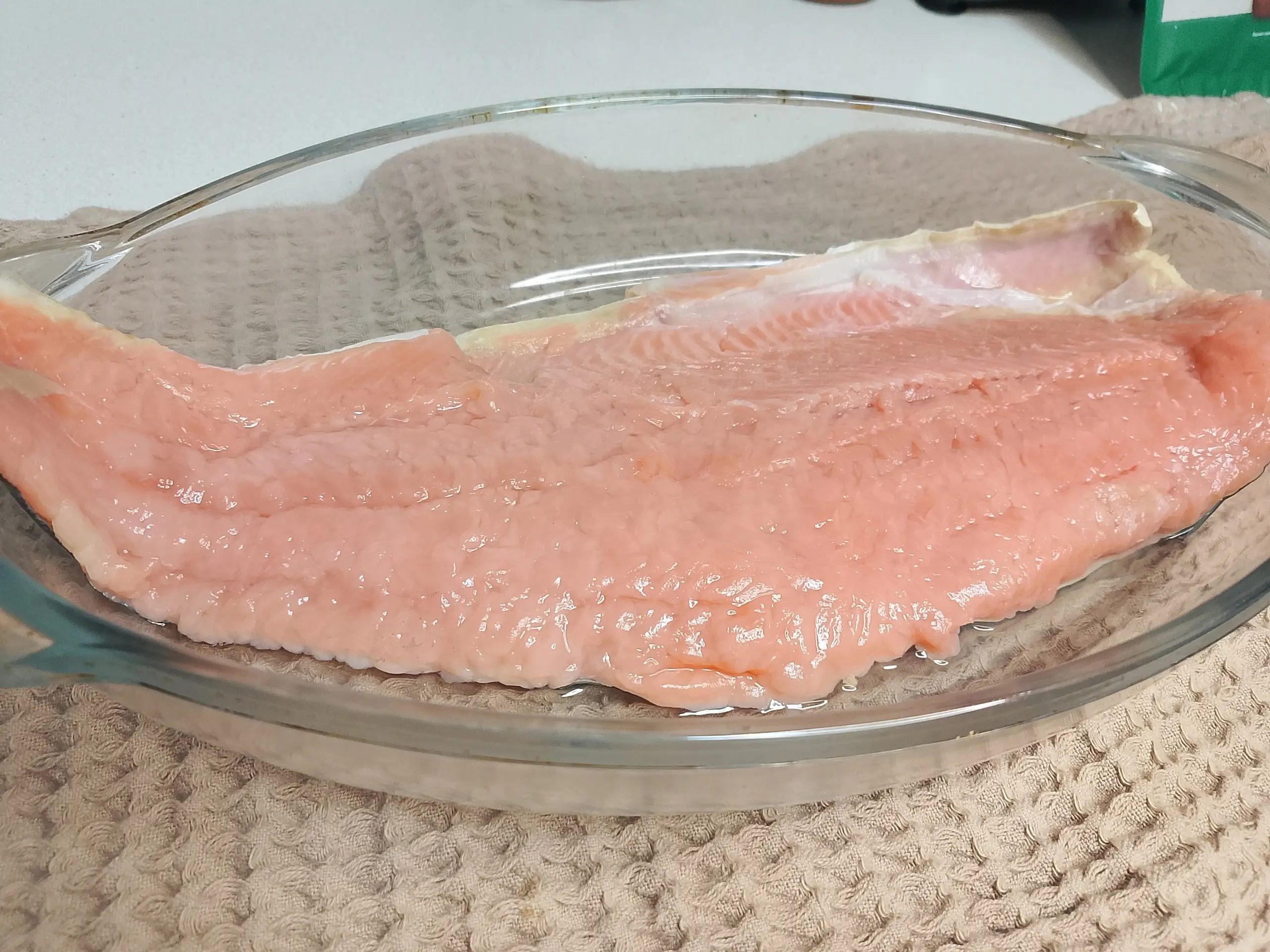 Шаг 1: Горбуша слабосоленая по-домашнему