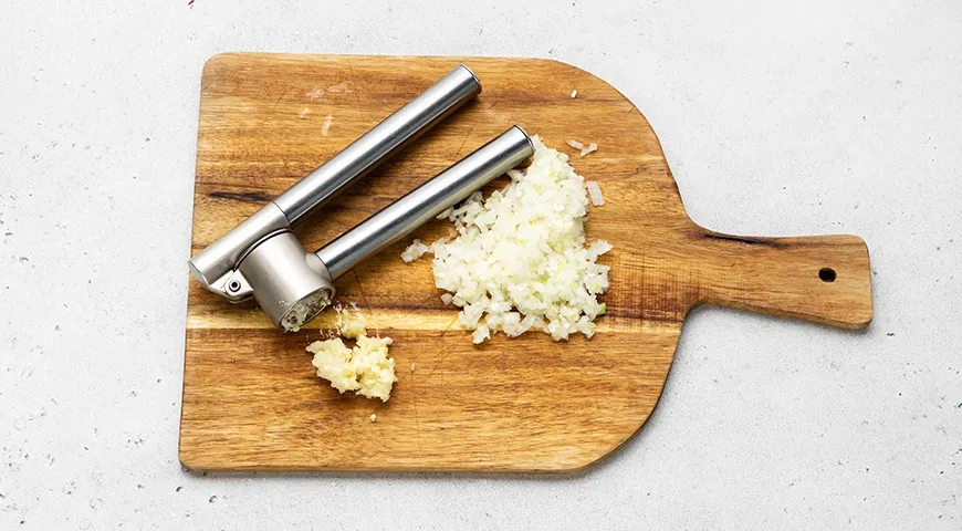 Гречка с фрикадельками на сковороде: шаг 1