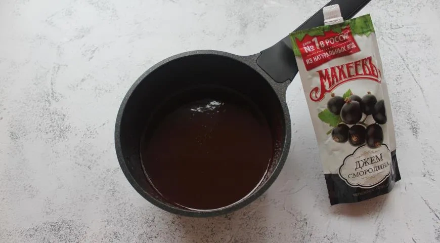 Грядка «Махеевъ» с клубникой к 14 февраля: шаг 1