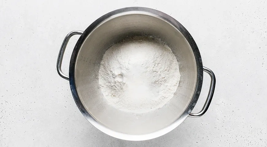 Хинкали со свининой: шаг 1