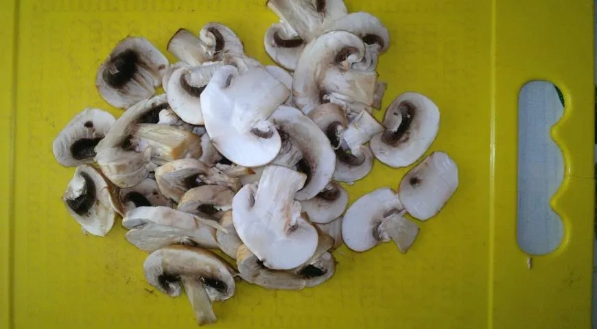 Кабачки с грибами: шаг 1