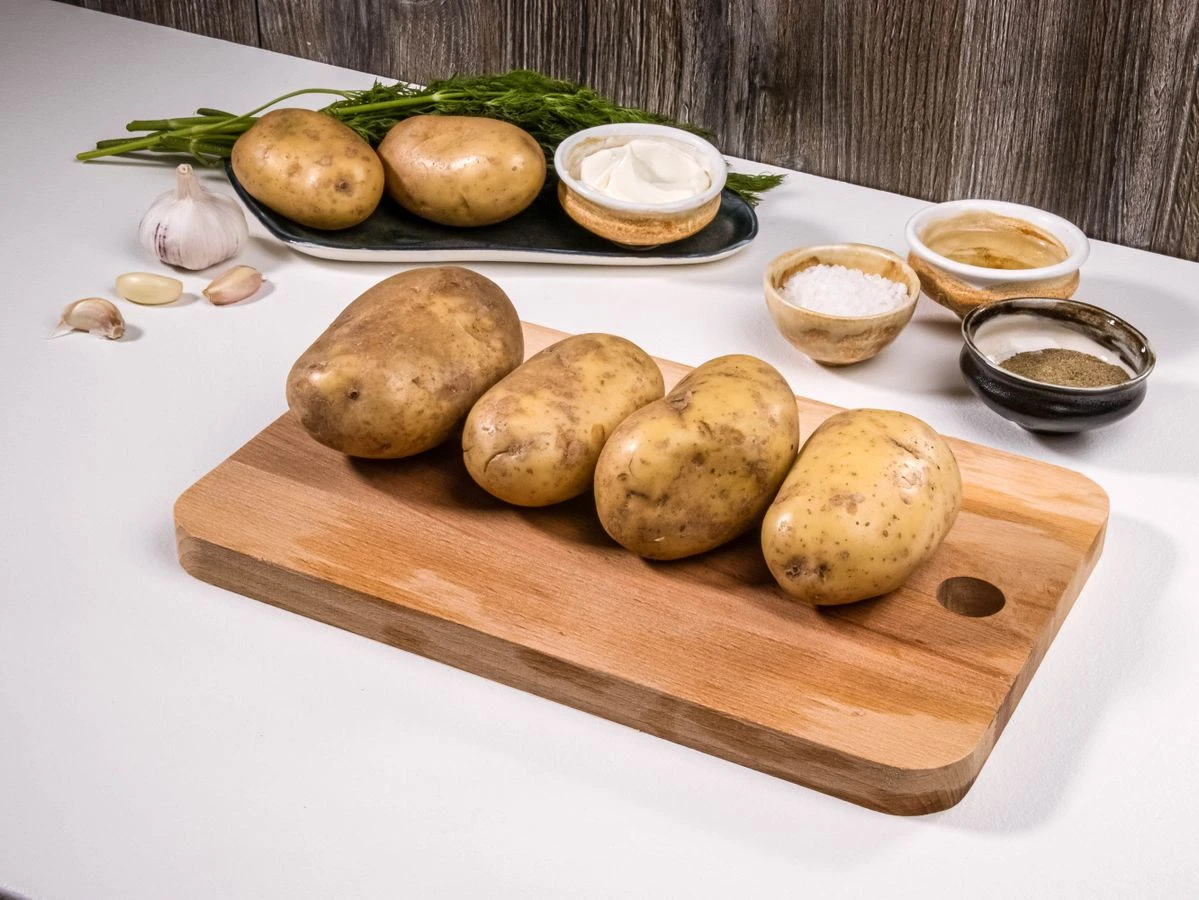 Шаг 1: Картофель по-деревенски в духовке