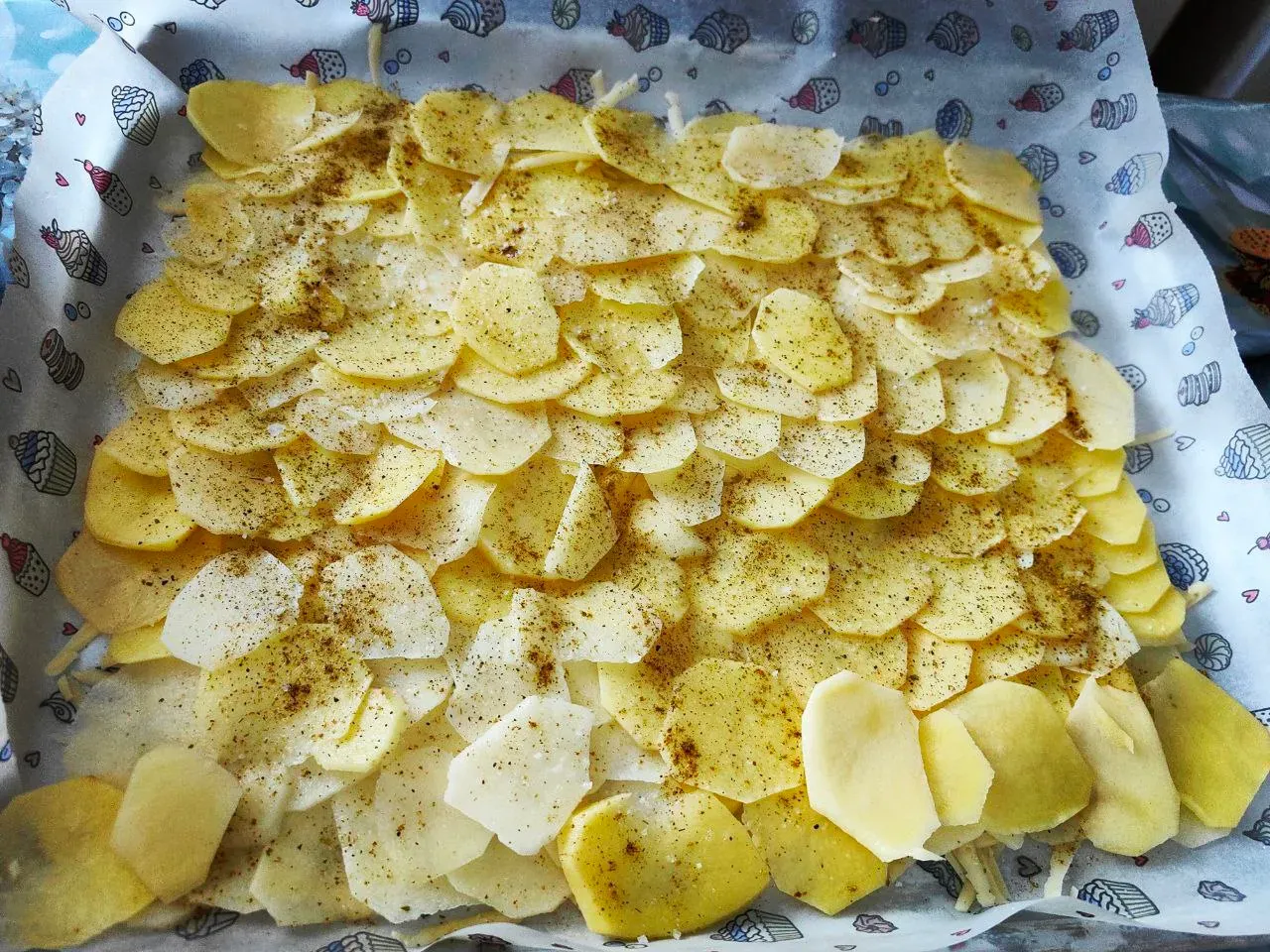 Картофельный рулет с фаршем: шаг 1