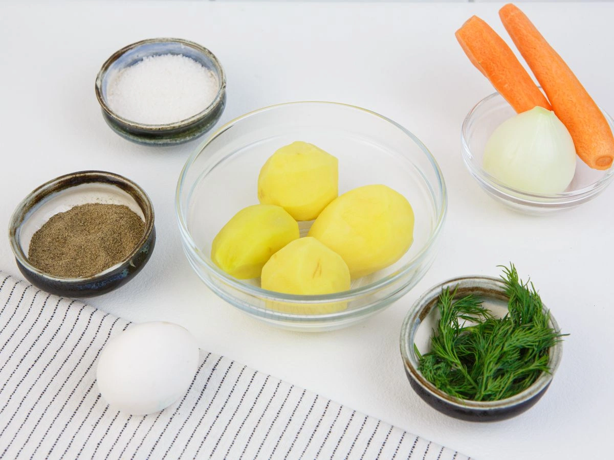 Шаг 1: Картофельный суп с яйцом