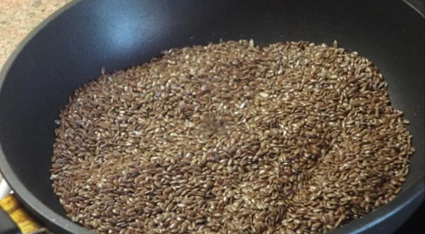 Каша из семени льна: шаг 1