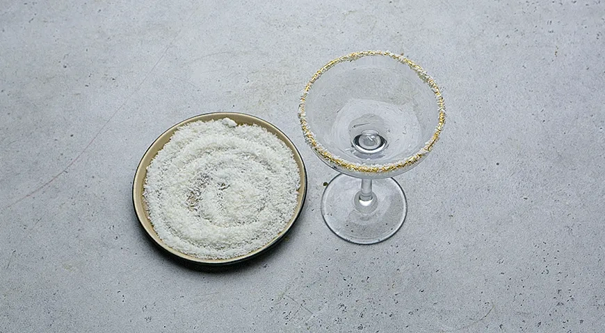 Коктейль «Джек фрост» (Jack Frost): шаг 1