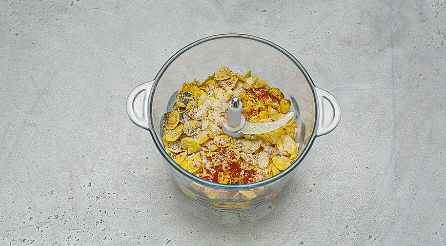 Кольца кальмара в панировке из кукурузных хлопьев: шаг 1