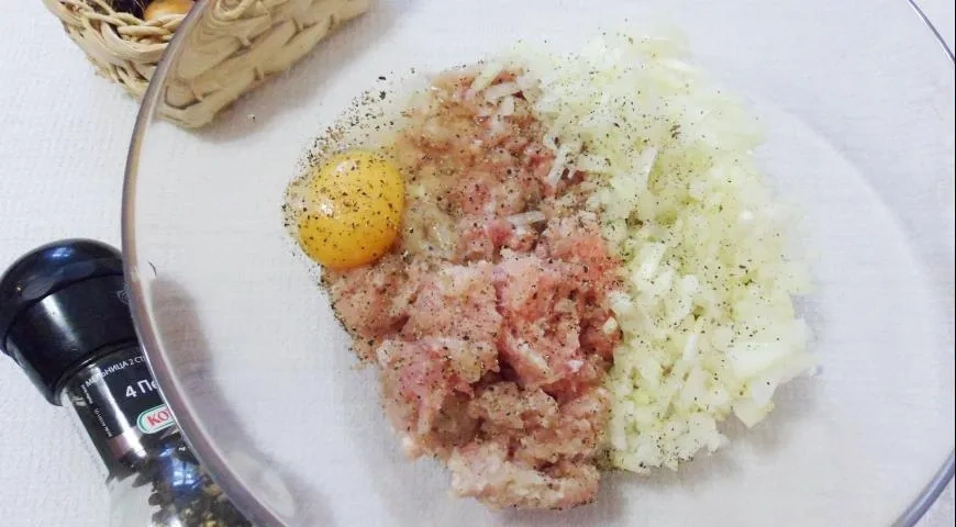 Котлеты с картошкой в духовке: шаг 1