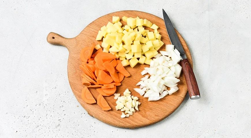 Крем-суп из грибов со сливками: шаг 1