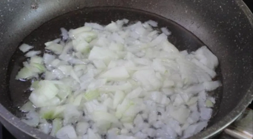 Курица Пармиджана: шаг 1