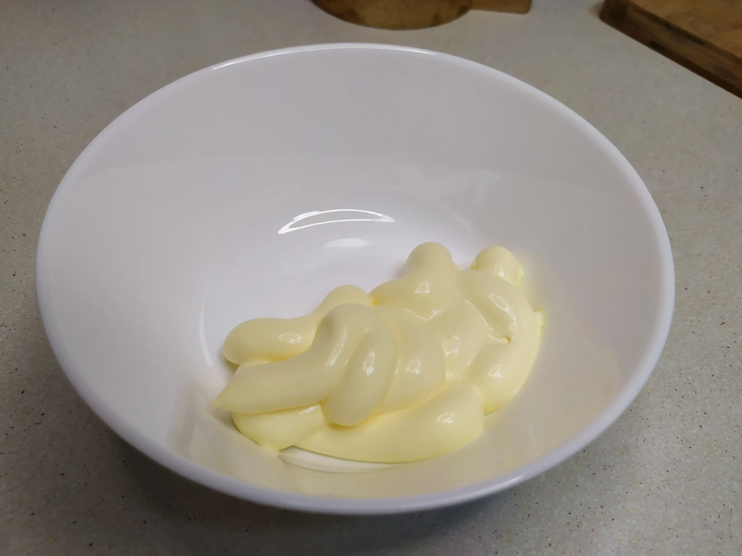 Шаг 1: Куриные бедра с горчицей